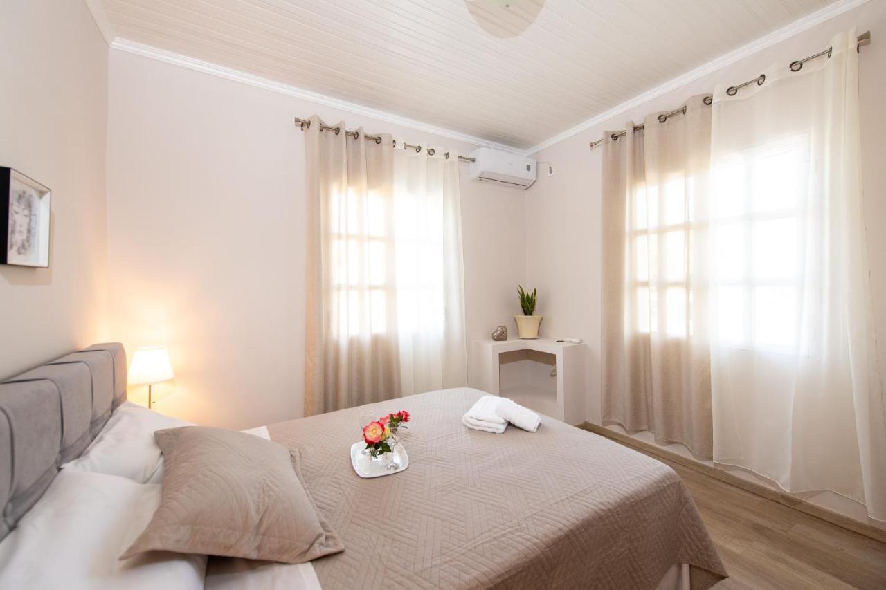 Spyros Apartment Diakopto Bagian luar foto