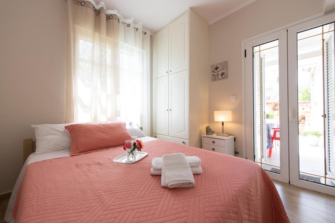Spyros Apartment Diakopto Bagian luar foto