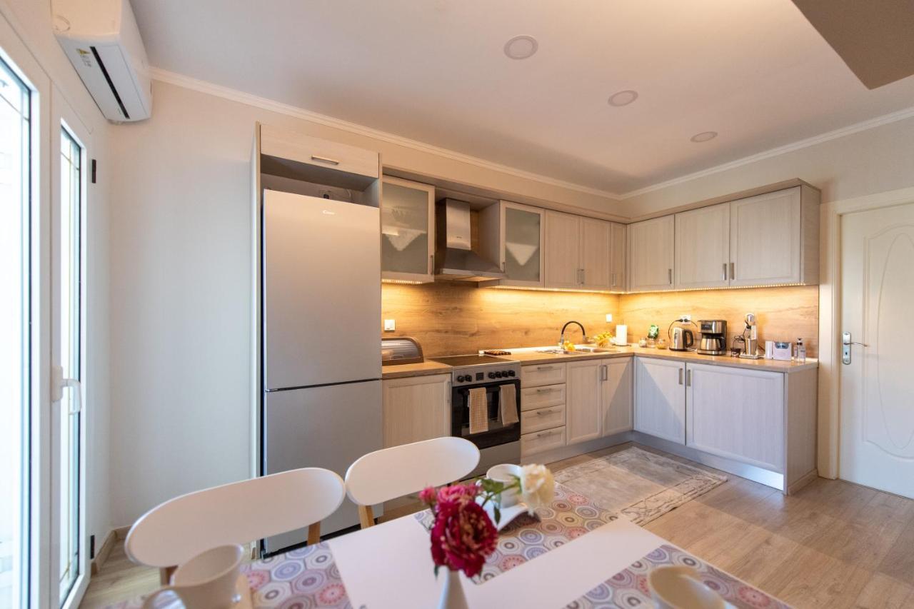 Spyros Apartment Diakopto Bagian luar foto