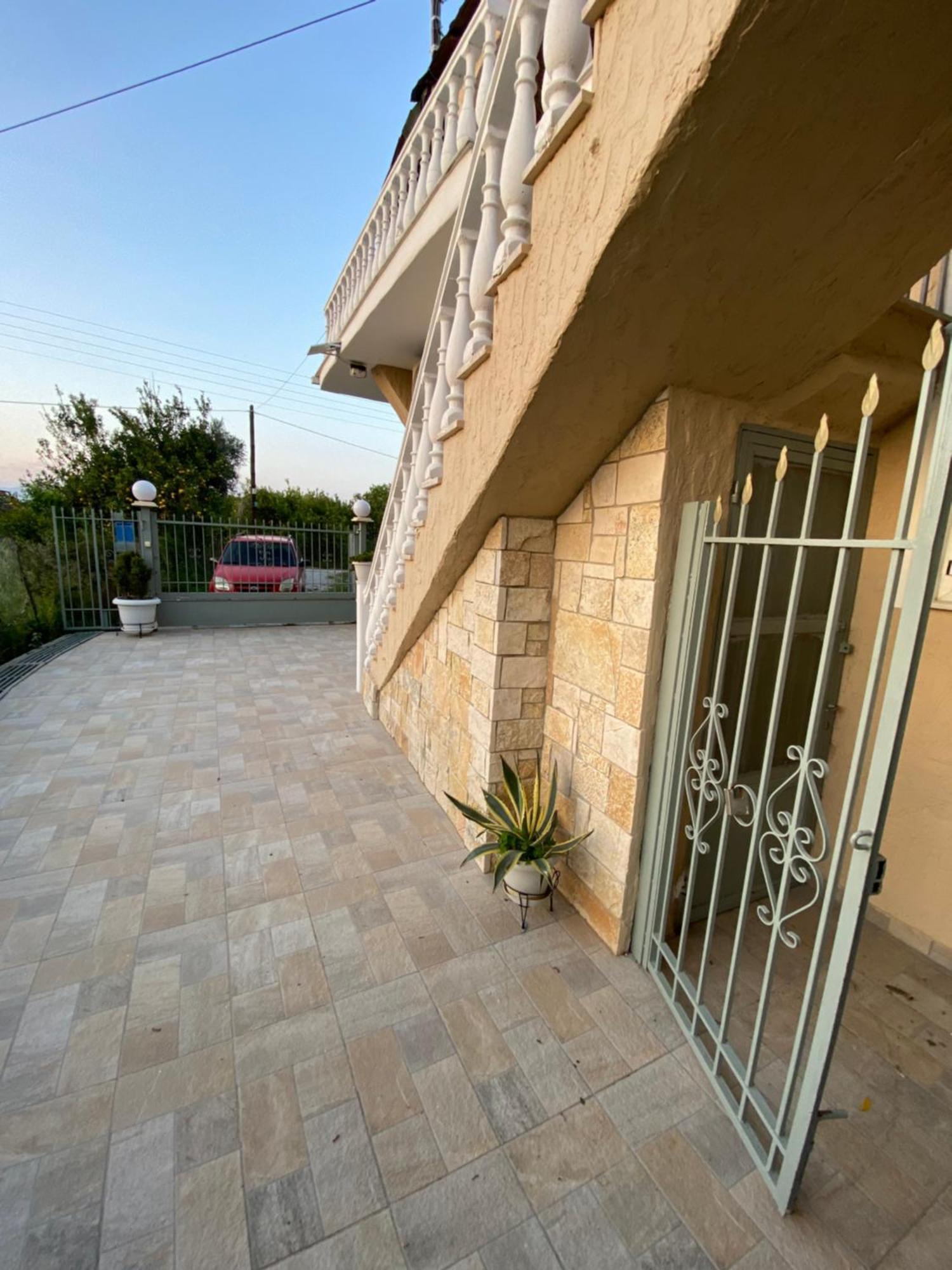 Spyros Apartment Diakopto Bagian luar foto